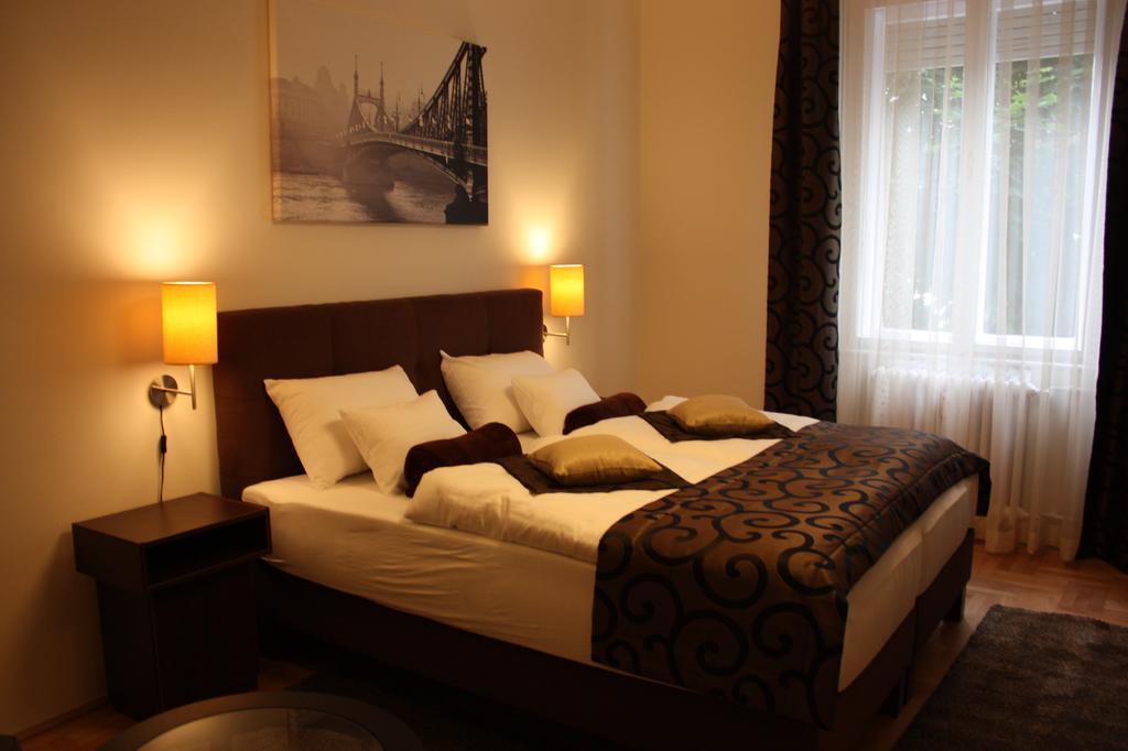 Opus Prime Apartment Budapest Bagian luar foto