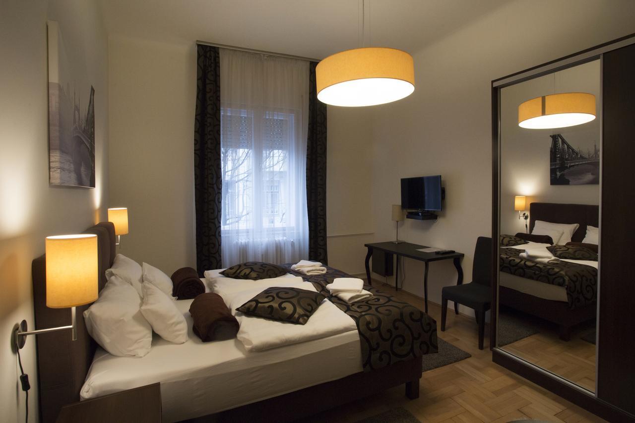 Opus Prime Apartment Budapest Bagian luar foto
