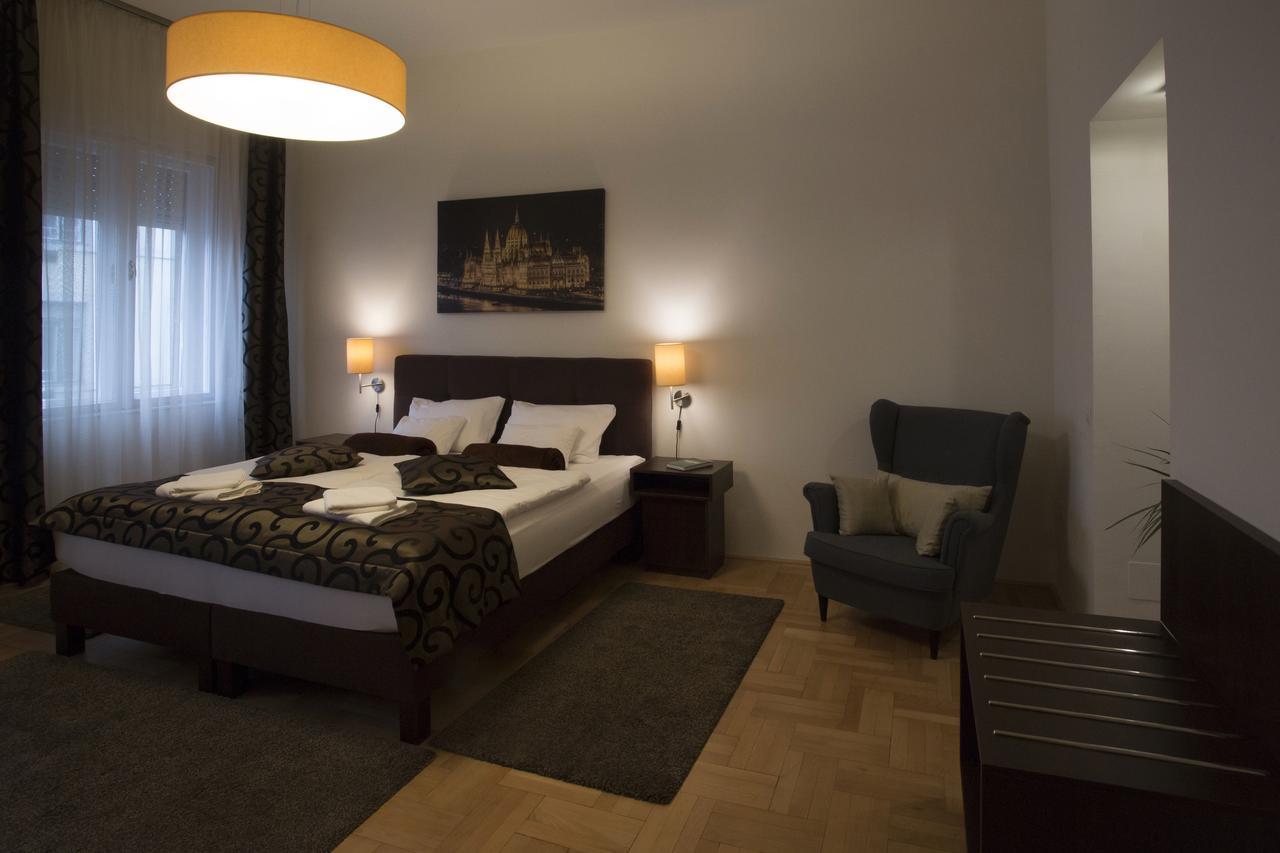 Opus Prime Apartment Budapest Bagian luar foto