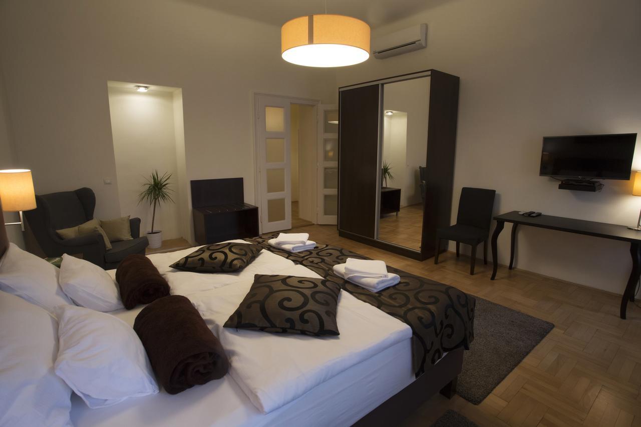 Opus Prime Apartment Budapest Bagian luar foto