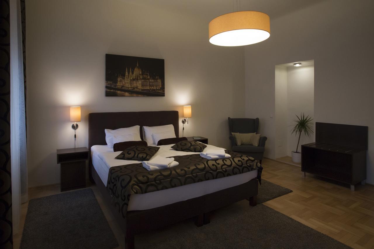 Opus Prime Apartment Budapest Bagian luar foto